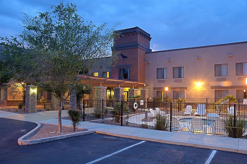 Tombstone Grand Hotel, A Baymont By Wyndham Exterior photo
